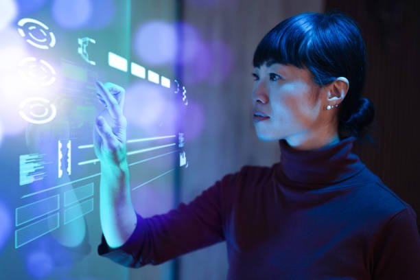 A IA evolui jornadas digitais ao personalizar experiências, otimizar interações e aumentar a satisfação dos usuários.
